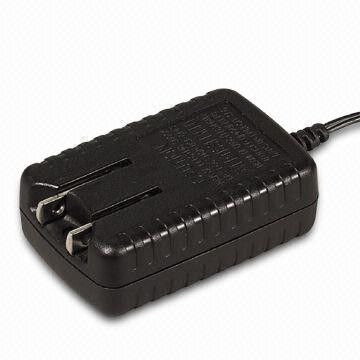 Adapter der Schaltungs-1W mit dem Falten von US-Zwei-Stift-Wechselstrom-Steckern, Reise-Stromadapter