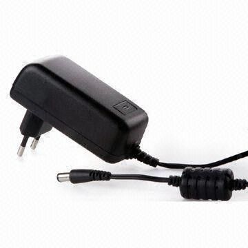 11.4V-12.6V, 5mA-2A Ktec Reise-Stromadapter Miniwatts-Stromversorgung mit Anstieg 5KV und CEC V
