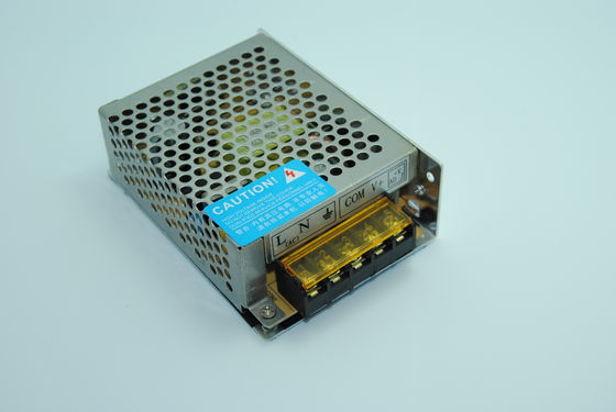 60W 12V DC 5A Universal-CCTV-Stromversorgung für Überwachungskamera