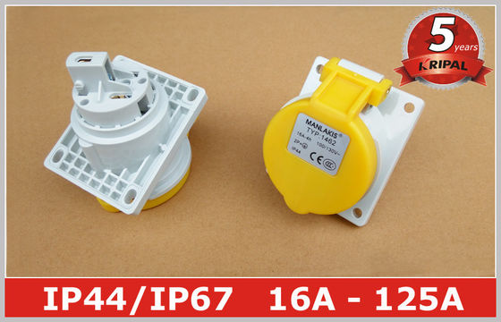 Winkliges Gremium brachte Wirtschaftsmacht-Sockelschalter 110V 16A IP44 3 Pin für Marinesoldaten an